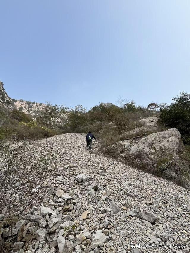 老姑峪的大寨没寻着，误打误撞跑去了张家台的麒麟寨（莱芜游）