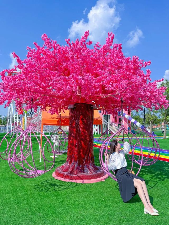 5分钟到达新兴南站！凭高铁票住房享9折优惠、泡汤泉低至¥48元/人！来禅域小镇玩转两天一夜！