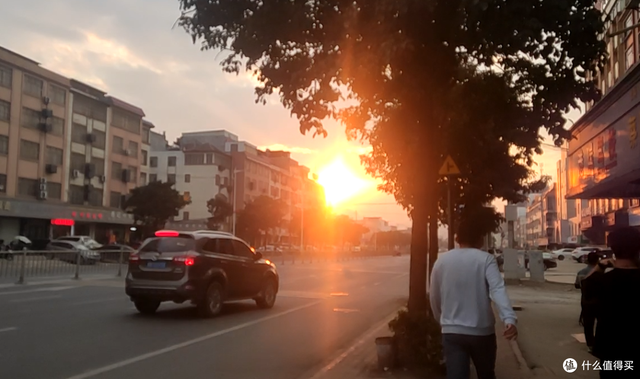 1万块3.1万公里184天环华摩旅一人一车