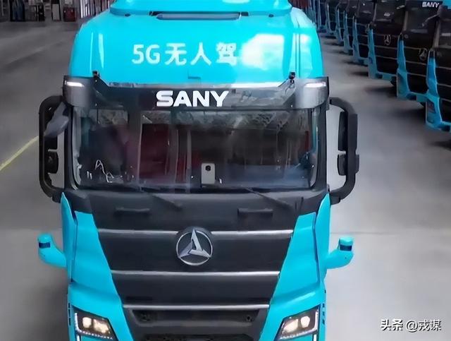 湖南智造杀疯了！无人矿山卡车自己干活，6分钟造台挖掘机