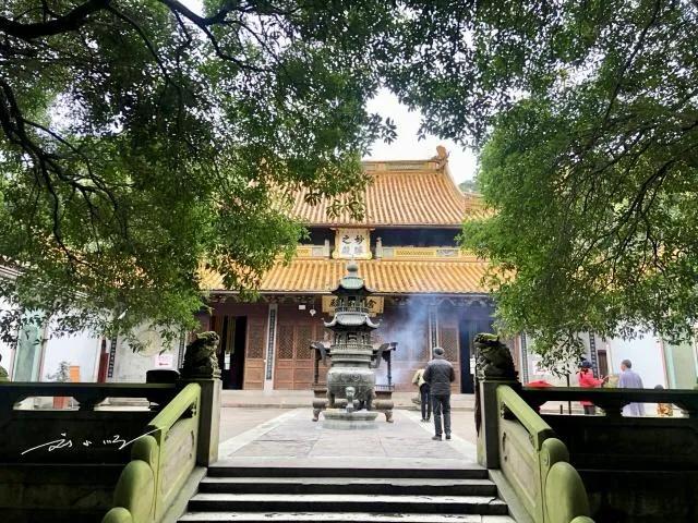 宁波这座寺庙“真奇怪”:竟以古印度国王命名,据说全国仅此一家