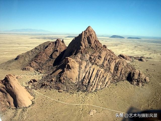 沙漠风光旅游不可忽视的国家——纳米比亚