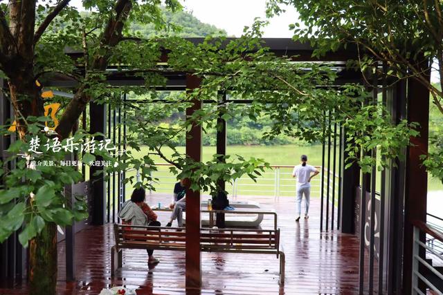 浙江宁波城西的骑行绿道，沿途湖光山色美不胜收，近10个驿站更美