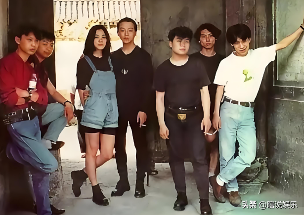 王菲前夫窦唯，潦倒落魄只是表象，北京二环四合院才是真底气！