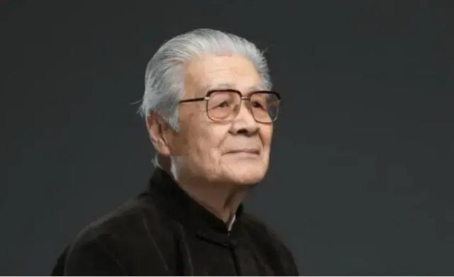 “姜子牙”蓝天野：白天当演员，晚上是特工，隐姓埋名75年，直到去世都未改回本名