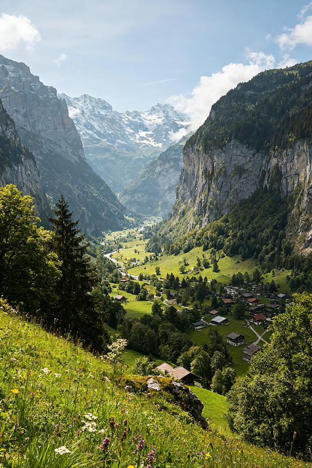 置身在城市里的繁华景象，抛不下乡村里的自然风光