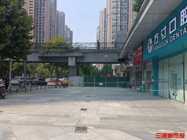 21岁女孩疑被外墙脱落物砸中身亡