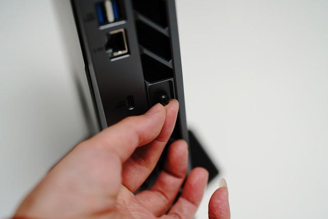 把X3D处理器塞进迷你主机是种什么体验？ROG魔霸9 MINI评测