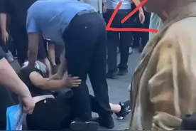 闹大了！学生高考，场外一男子骑赛车炸街，网友：结局舒服了图片