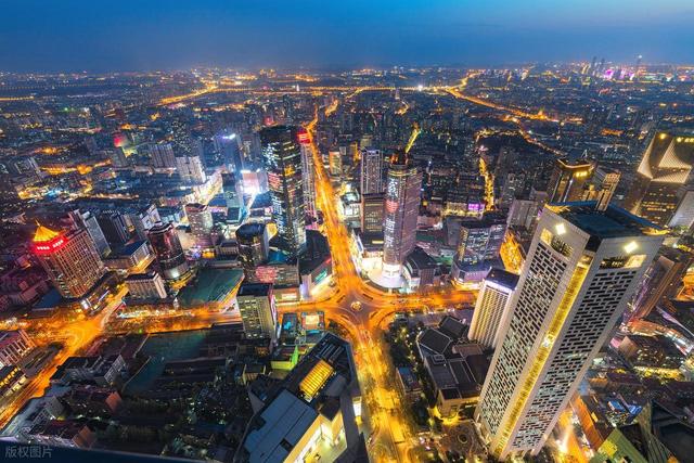 中国“最另类”省会：本省城市不待见，却与隔壁省亲如一家？