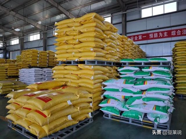 52年前，那个轰动一时的“白卷英雄”张铁生，如今过得怎样了？