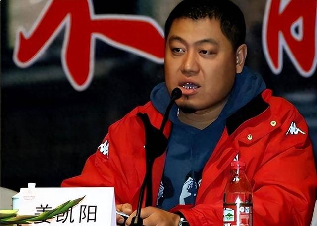演员徐露：嫌丈夫丑不生孩子，丈夫给她245万，生下女儿后怎样了