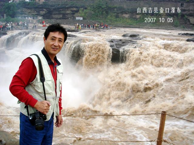 山西旅游：走进壶口瀑布观赏壮观奇景（图）