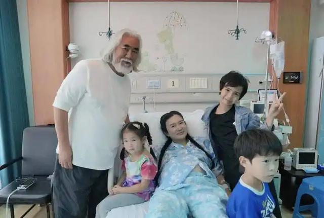 张纪中也没想到，为自己连生3胎的杜星霖，狐狸尾巴终究藏不住了