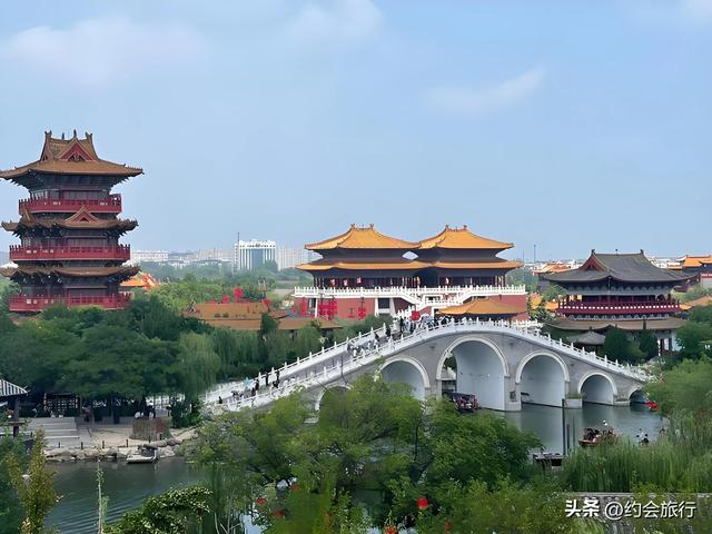 别再吹“网红景区”了！清明上河园这波操作，打了多少景区的脸？