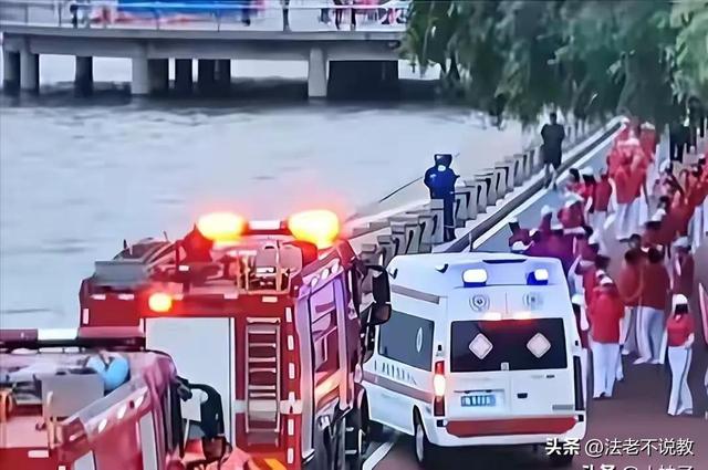 辽宁暴走团阻碍3辆救援车通行，警方回应，央媒：这不是素质问题