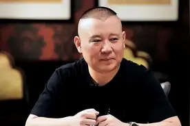 姜昆斩断她明星梦，郭德纲给她造黄谣：45岁不结婚反倒成原罪？图片