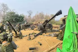 缅甸实皆省灾民：我们躲过重武器袭击，却躲不过地裂图片