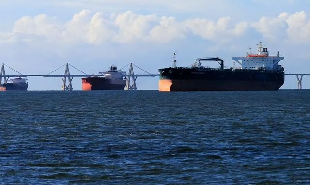 不再沉默了，马杜罗告知190国，中方原油遭抢掠	，美国捅了马蜂窝