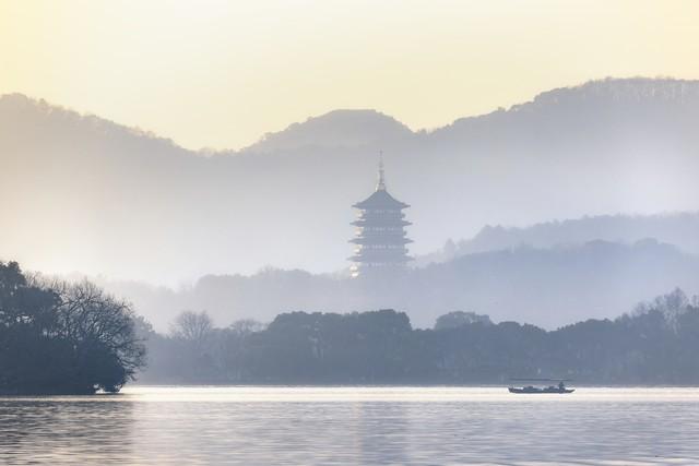 从高原圣湖到江南水韵，盘点中国最美五大湖泊，快加入旅行清单！