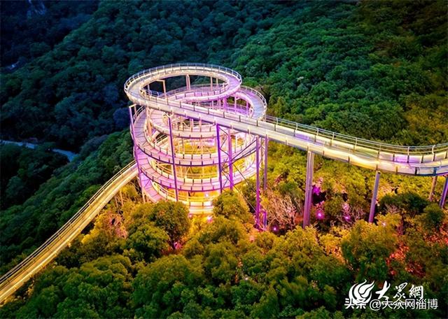 邀您共赴异域山野之约——红叶柿岩夜游4月23日重启，风情季正式启幕