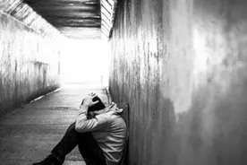 “我就是建业的，我劝你别买。”图片