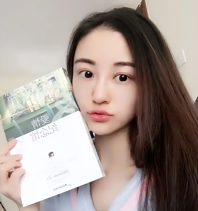 原来她早已去世，26岁全身溃烂因癌症而亡，被家人“吸血”多年！