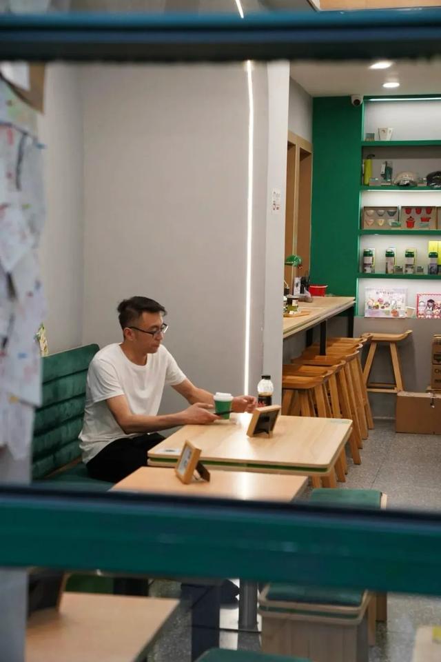 重庆热度爆棚！十八梯咖啡邮局必打卡！