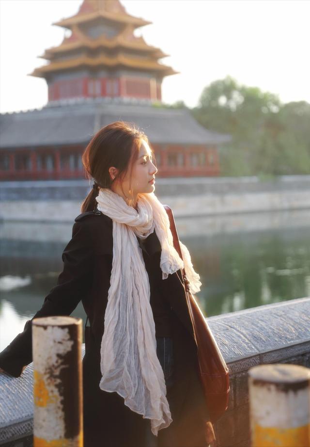 北京校花，人间尤物：又美又辣又清纯！这身材比例是真实存在的？