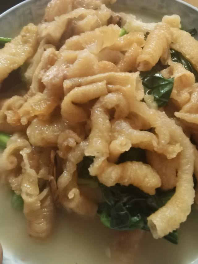 菠菜和花胶可以同吃吗 2025年菠菜可以和花胶一起吃吗