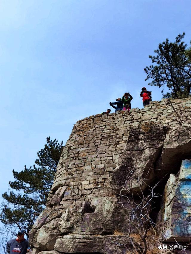 探讨本溪窟窿山是山城、瞭望台、还是烽火台？建于何年代