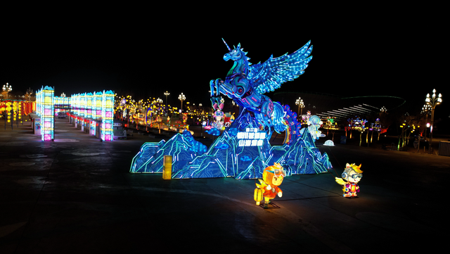 组图！科技赋能神话 花博园“山海灯会”27日点亮冬夜💫