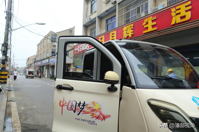 2005年国庆，南泉街上走了一圈，随便拍了一组当地人生活