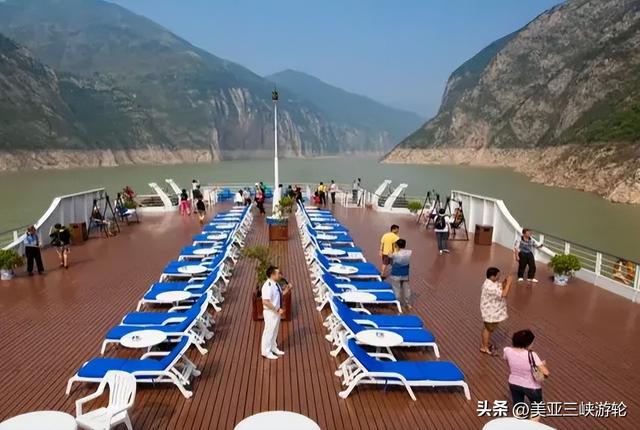 暑假带娃游三峡！三峡游轮选哪个船性价比高些？看完秒懂~