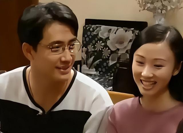 偷鸡不成蚀把米，以为能“毁掉”保剑锋，不料自己先被扒了底朝天