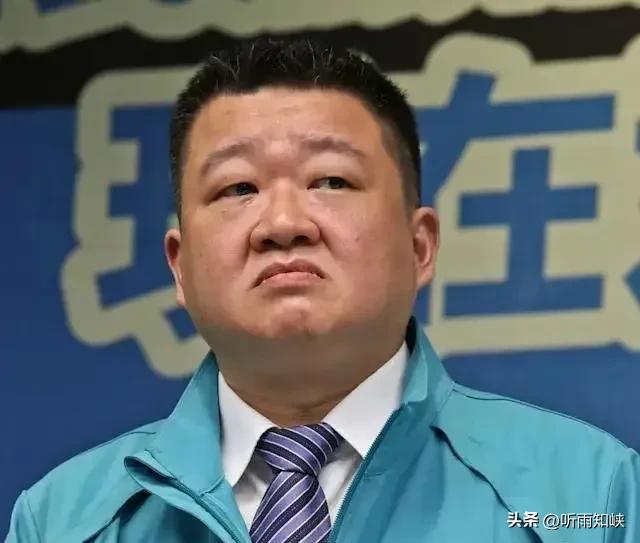 赖清德又闹笑话,罢免不成改摆拍!黄国昌出手了,黄珊珊面临辞职