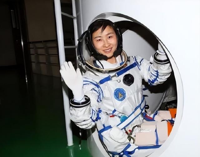 航天女侠刘洋：出征太空前夜丈夫撒下大谎人间蒸发，她却选择原谅