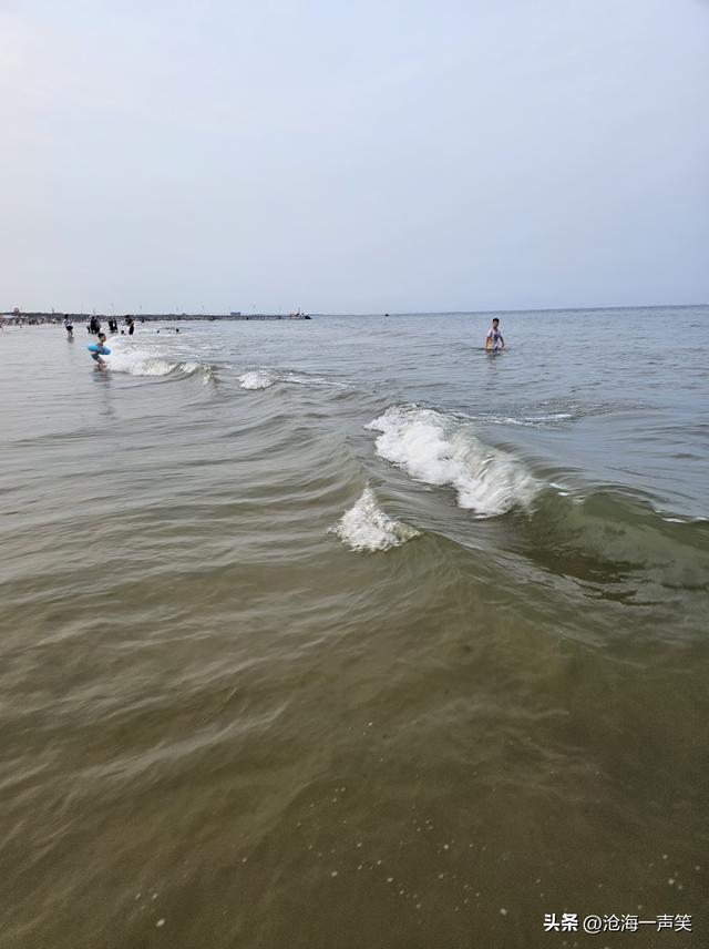大海拾贝，大海观潮，大海踏浪，大海溜沙，大海捞针行不行？