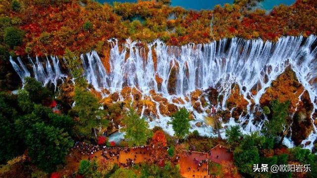 是什么让资深驴友每年秋天都偷偷跑去川西？？