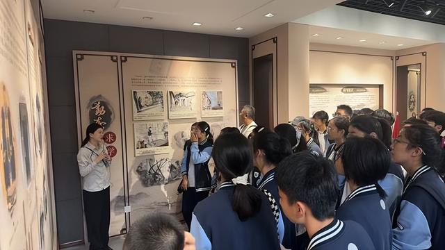国庆我在岗｜周恩来纪念地“最美守护者”绘就假日风景线