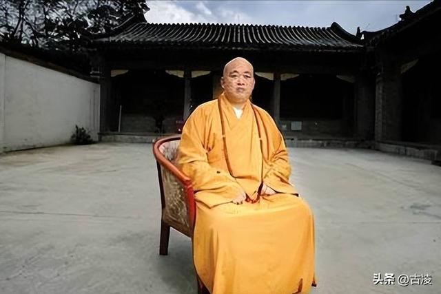 多名情妇，被爆出的释永信，才知道她的坚守与慈悲有多让人景仰