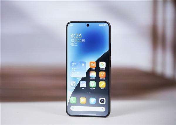 卢伟冰回应小米手机第一：份额不是最关键！高端机继续努力