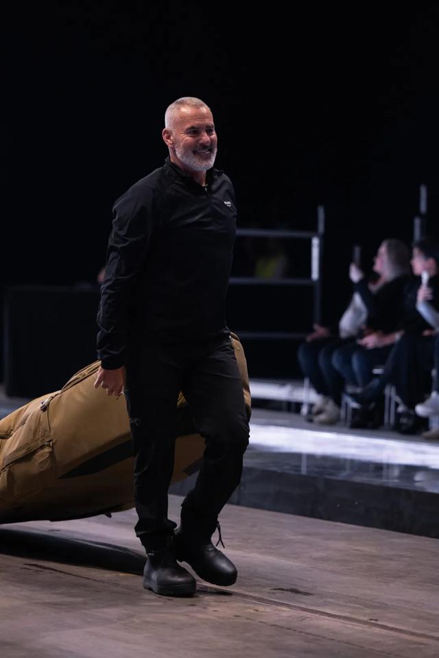 在瑞典，我们采访了世界上浪得最高的男人