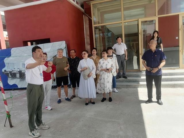 走进校园收获多·旅游文化展风采