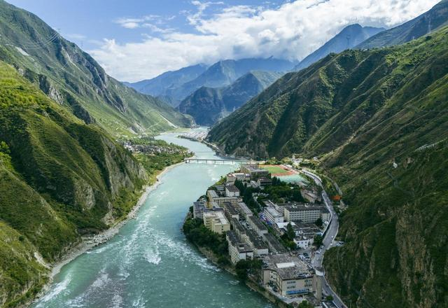 世界只有中国四川省雅安市才有的全球 “独一无二的 8 大奇景”