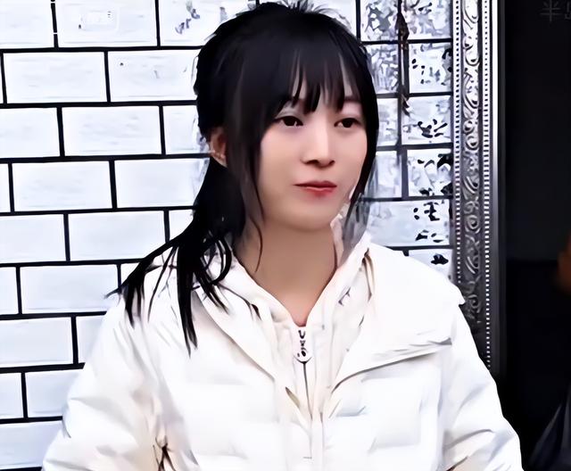 呆呆妹也没想到，杀猪宴结束才1天， 一家人已走上了大衣哥的老路