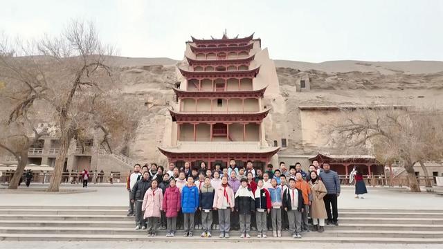 敦煌：研学活化文化根脉 书写文旅融合新答卷