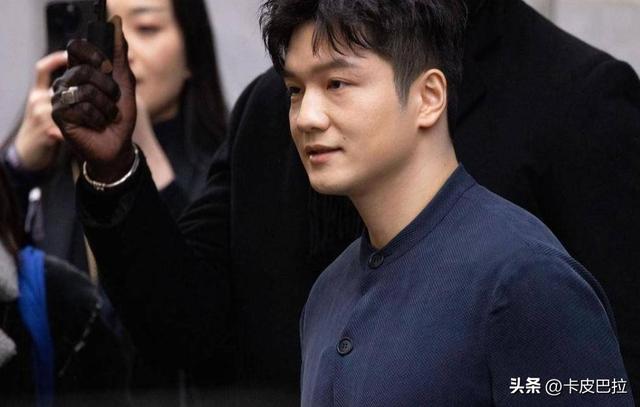 樊振东女神正式官宣订婚！女神身价已达16亿，曾因赛前去看她被骂