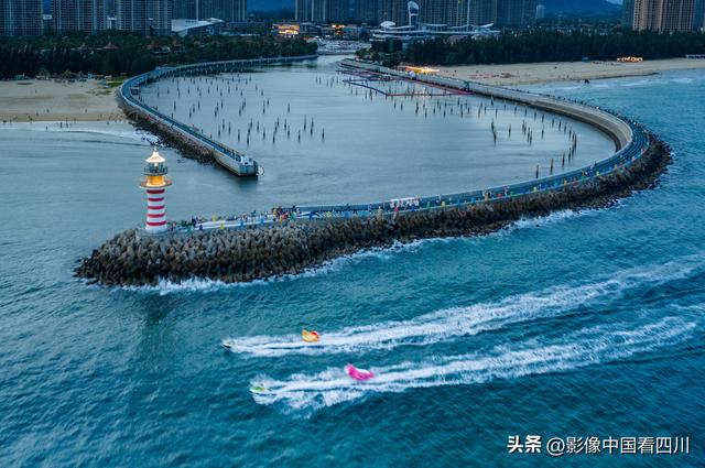 海南陵水：自由灯塔引客来