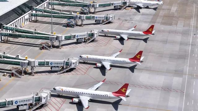 创历史新高！榆林榆阳机场暑运单月旅客吞吐量攀升至31.2万人次